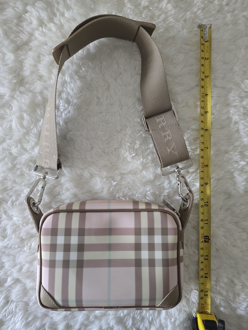 Burberry Pink Check Camera Bag - Picture 6 of 9